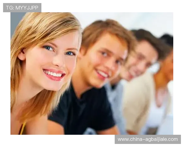 真人网站交友中建立信任关系的有效方法提升你的人际交往能力